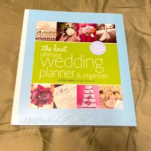The knot wedding planner (never opened)
